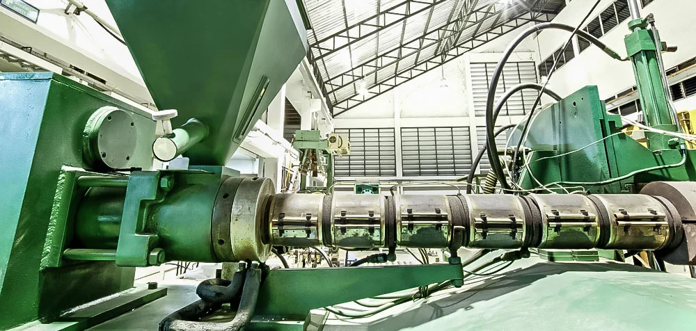 Extruder drive motors for plastics and rubber industry
